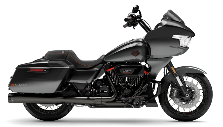 All New 2025 Harley-Davidson® CVO™ Road Glide® Raven Fade